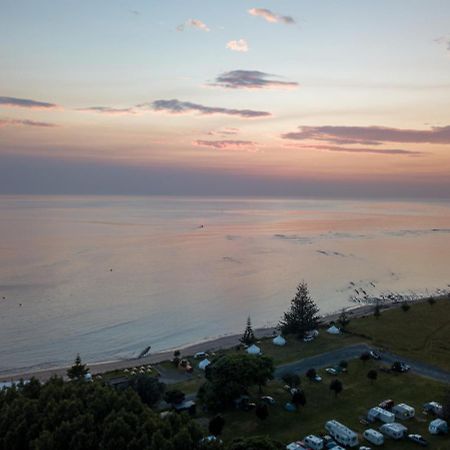 Hotel Tatapouri Bay Gisborne Esterno foto